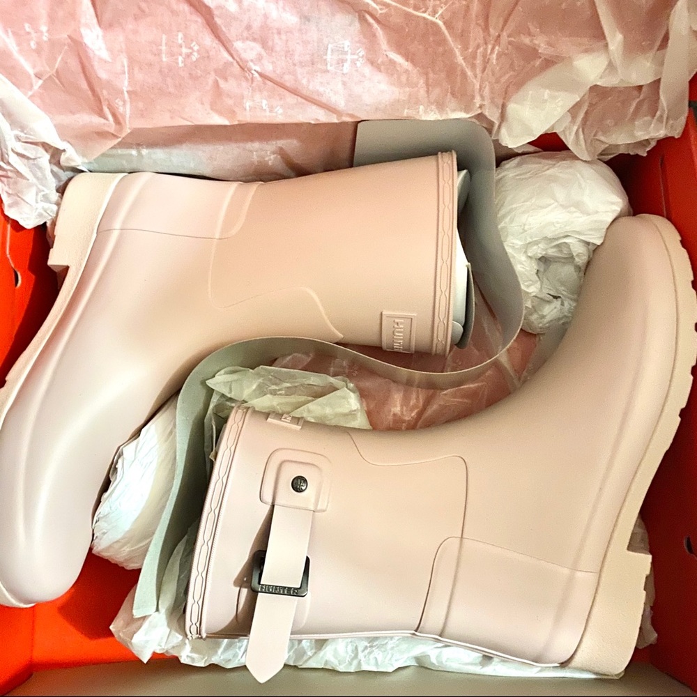 Sand pink hunter boots